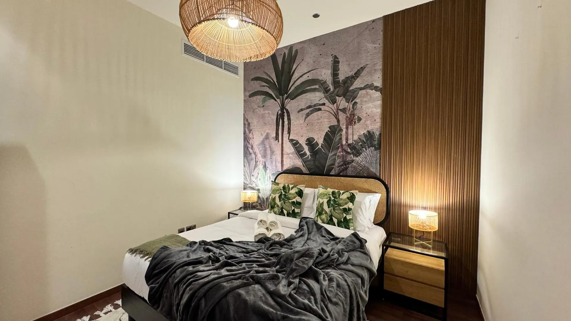 Apartment Manzil - 3Br In Palm Jumeirah With Private Beach Access & Sea View Dubai United Arab Emirates